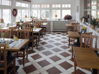 照片: Cafe und Restaurant Weinberg